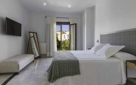 Las habitaciones con cama doble tienen terraza