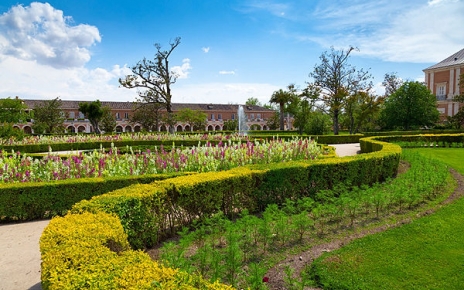 Jardines del palacio en Aranjuez, a 25 minutos