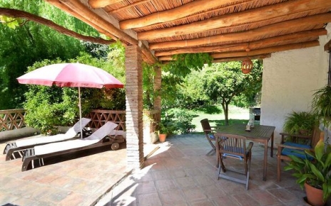 Outdoors dining terrace